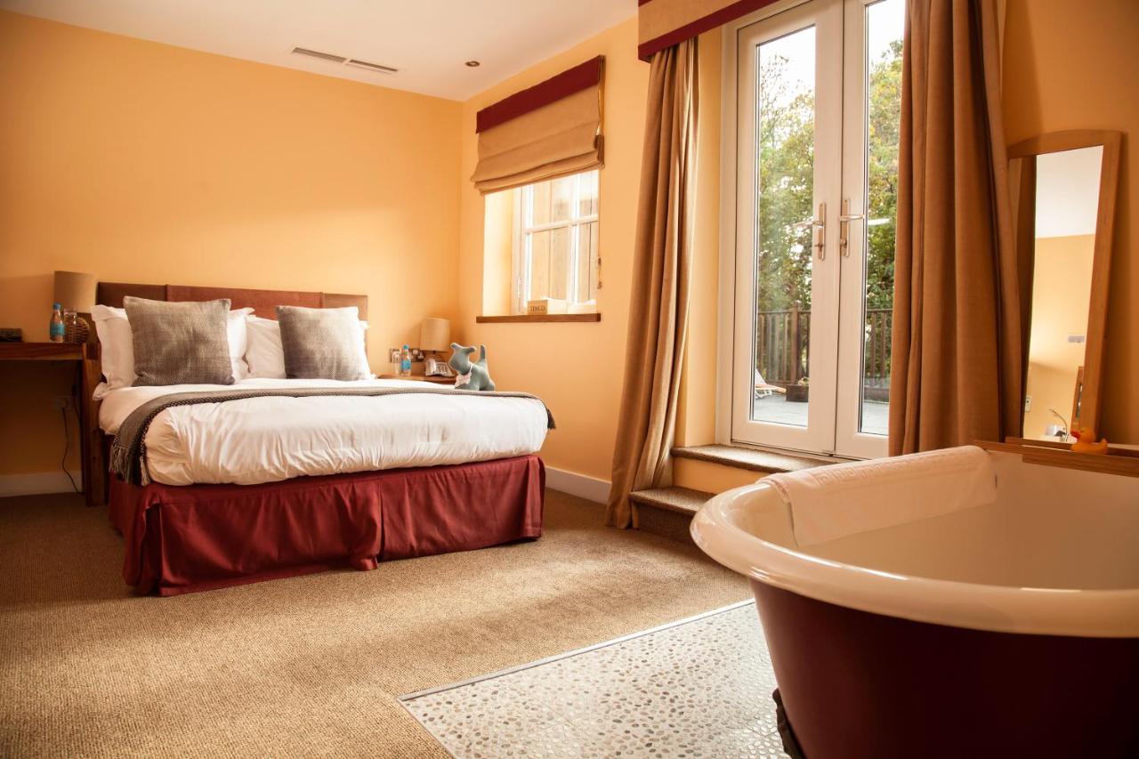 Spot In The Woods Hotel Lyndhurst Ngoại thất bức ảnh